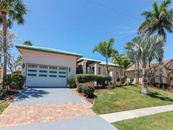 Marco Island Three Bedroom Home Pool & Dock